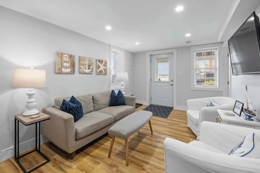 Waterfront Cozy 1 Bedroom Condo Downtown Ch'town - シャーロットタウン