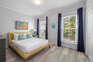 2 chambres, fer et planche à repasser, lit parapluie, Wi-Fi gratuit