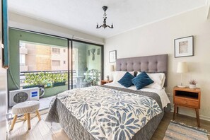 1 bedroom, iron/ironing board, WiFi, bed sheets - Metro Bellas Artes: Modern, Authentic and Cozy (Santiago)