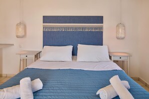 2 bedrooms, iron/ironing board, travel cot, free WiFi