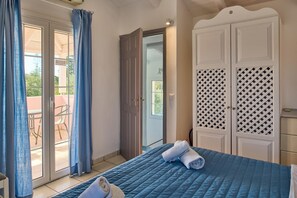 2 chambres, fer et planche à repasser, lit parapluie, Wi-Fi gratuit