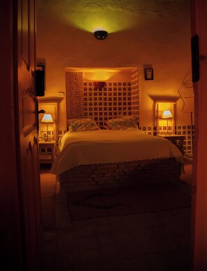 2 多间卧室、熨斗/熨衣板、WiFi、床单