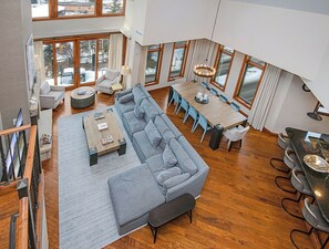 Smart TV, fireplace - Spectacular Ritz Carlton Penthouse Residence in Vail. Two levels!! (Vail)