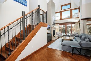 TV connectée, cheminée