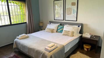 5 Schlafzimmer, Bügeleisen/Bügelbrett, WLAN, Bettwäsche