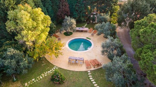 Spacious 5-bedroom Batroun villa guesthouse with pool, 5 minutes from the sea