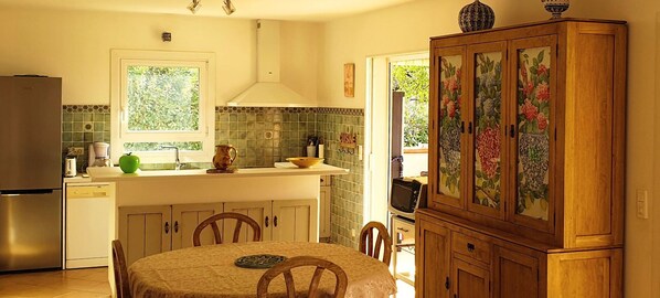 Fridge, microwave, oven, dishwasher - A Casa Apa (Pietrosella)