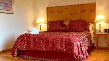 Chalet, 3 Bedrooms, Smoking, Fireplace | 3 bedrooms