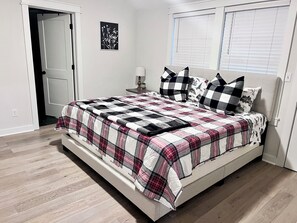 3 bedrooms, iron/ironing board, free WiFi, bed sheets