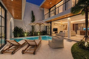 屋外プール
