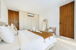 Villa Supérieure, balcon, vue jardin | 3 chambres, fer et planche à repasser, Wi-Fi gratuit