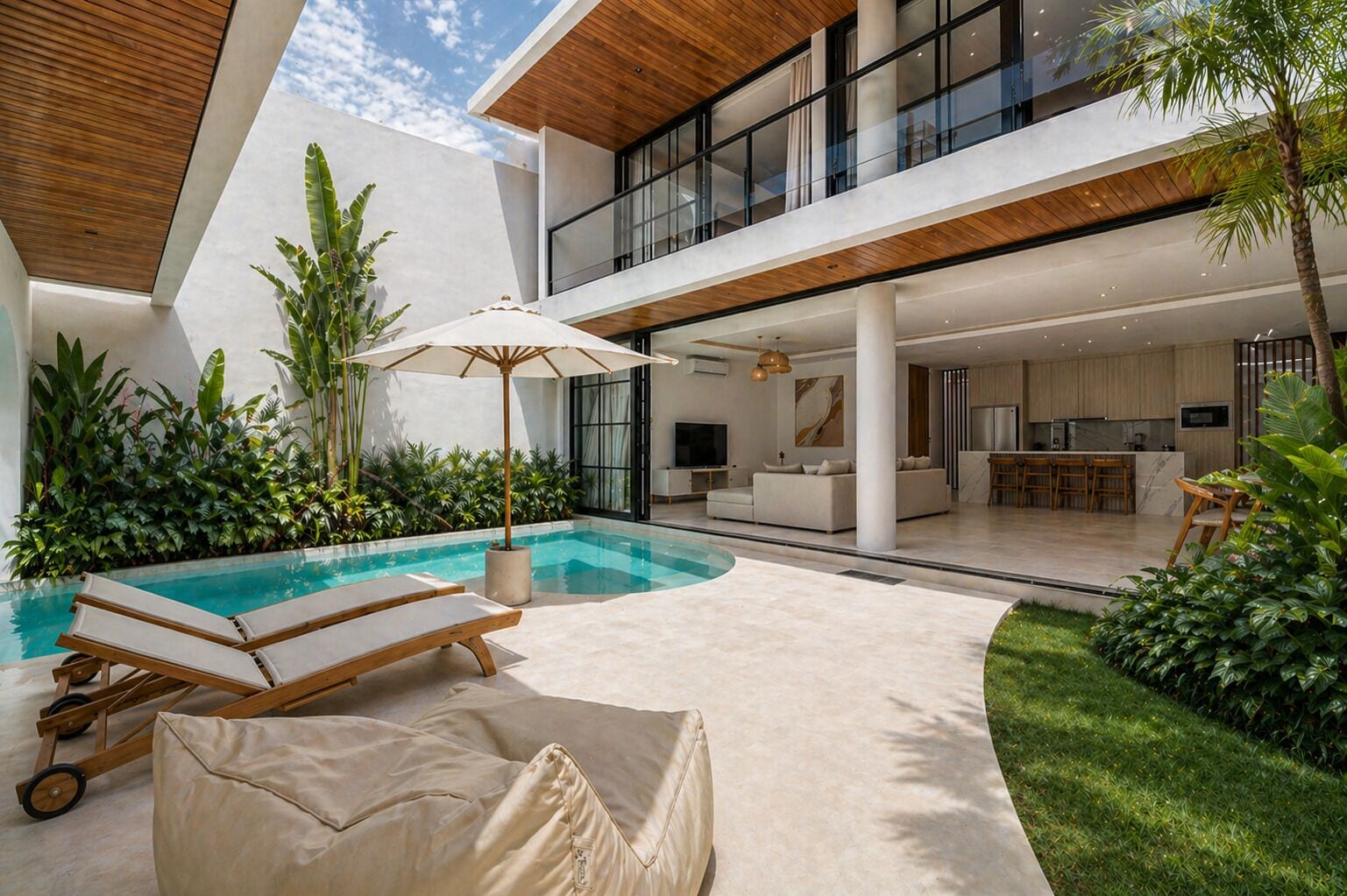 Private pool