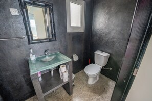 Towels, toilet paper