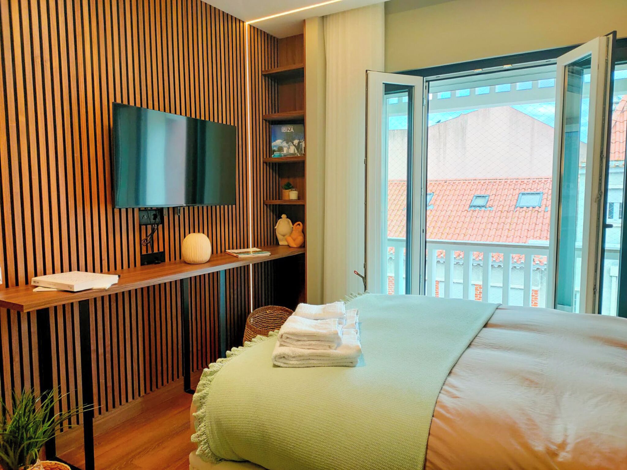 Wifi gratis y ropa de cama