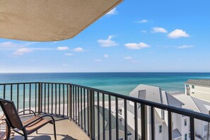 Property grounds - 810 – Stunning Beachfront 3BR Retreat | Wraparound Balcony & Beach Service (Panama City Beach)