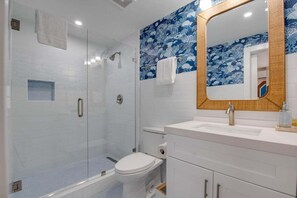 Shower, hair dryer - Underwater Cabana at Custom House Inn | On Duval! (Key West)