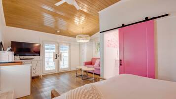 1 bedroom, free WiFi, bed sheets