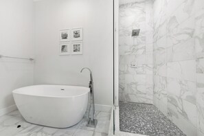 Hårtørrer, håndklæder, Sæbe, Shampoo