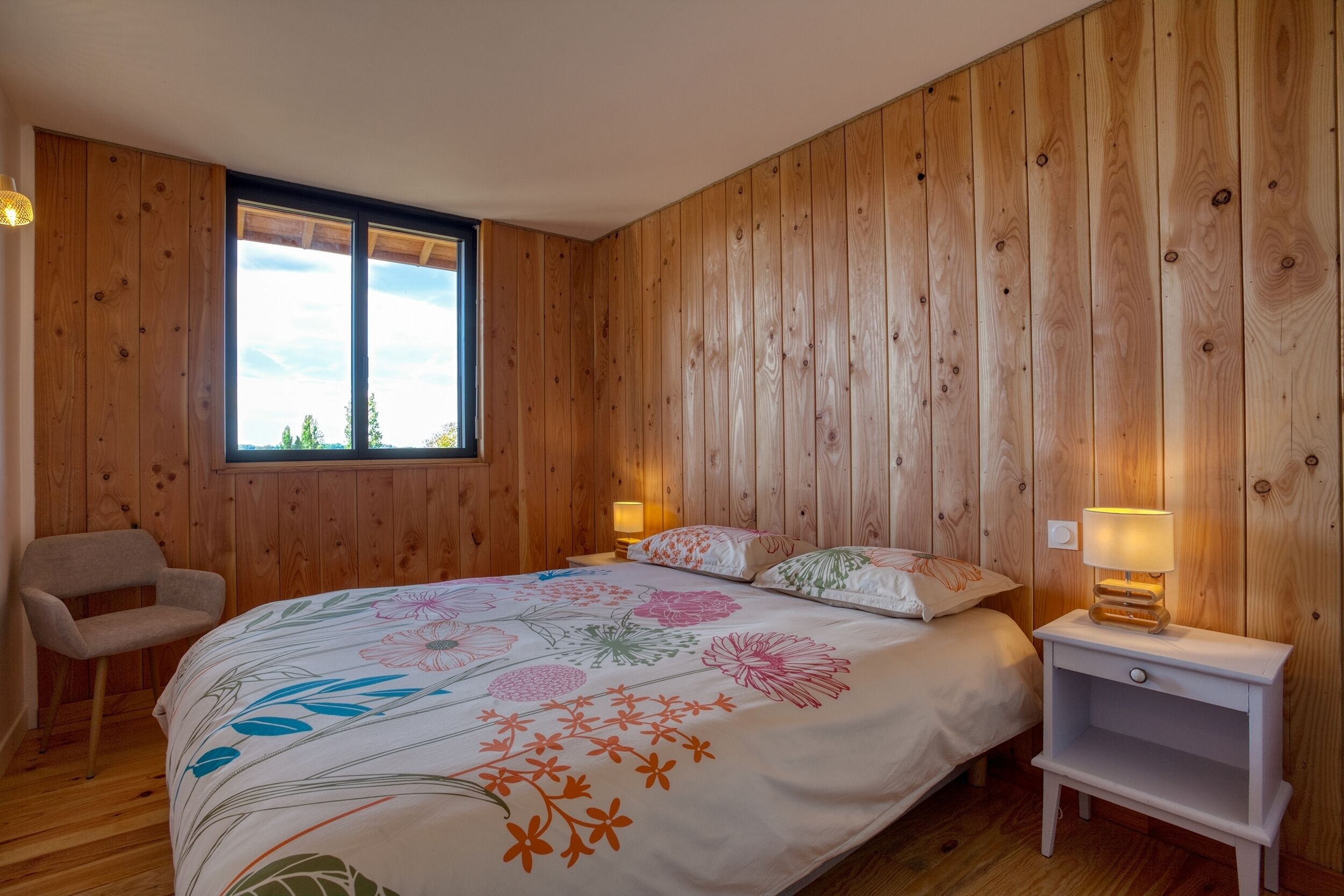 3 slaapkamers, een strijkplank/strijkijzer, reisbedje, wifi