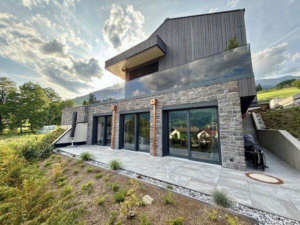 Luxury Condo, Mountain View | Terrace/patio - Apartment Alpinero 405 by we rent (Piesendorf)