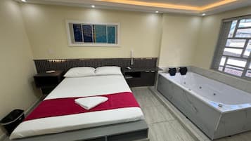 Habitació doble júnior | Wifi gratuïta i roba de llit