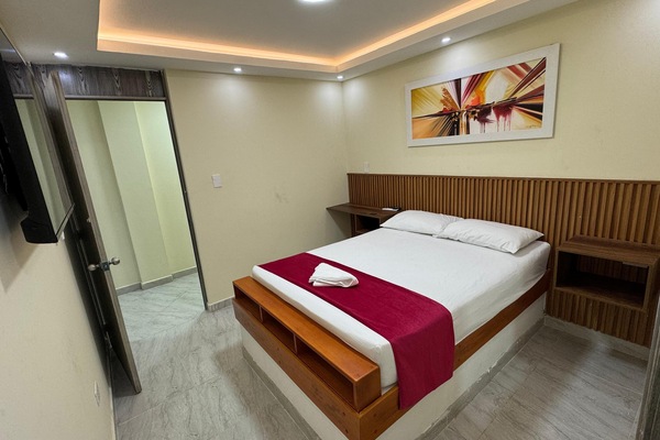 Deluxe Double Room | WiFi (free), bed sheets