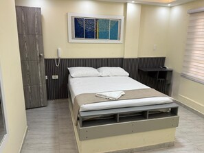 Free WiFi, bed sheets