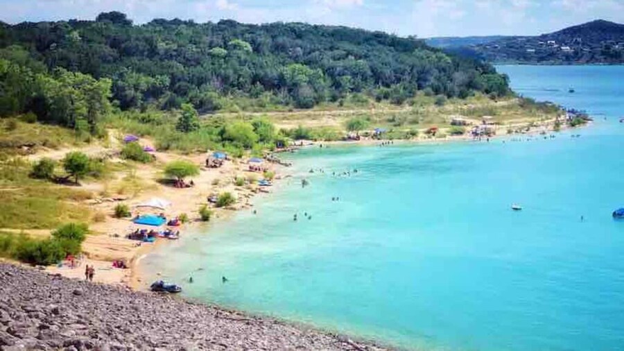 4 2 wow 180 Lake Views hot tub Pickleball Tennis POA Court EV Charger Wheelchair Ramp POA Pool