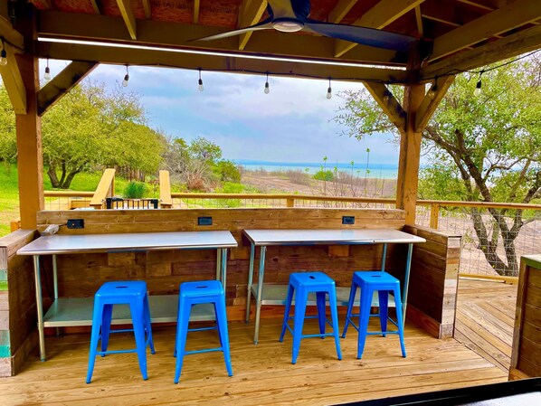 House, Accessible, Smoking | 6 bedrooms, desk, Internet