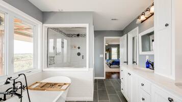 House, Accessible, Smoking | 6 bedrooms, desk, high-speed internet