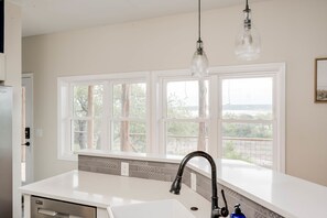 House, Accessible, Smoking | 6 bedrooms, desk, Internet