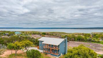 House | 5 bedrooms, Internet