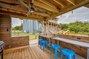 House | 5 bedrooms, Internet