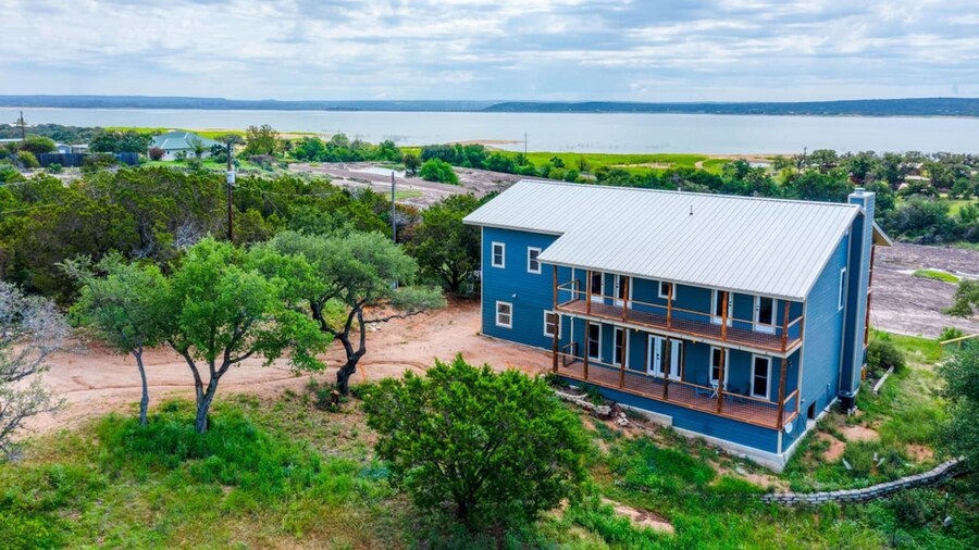 Walk to Lake LV2 EV Charge Fish Hike Pickleball Skyline Club Coming Feb 25 3 Acre Property