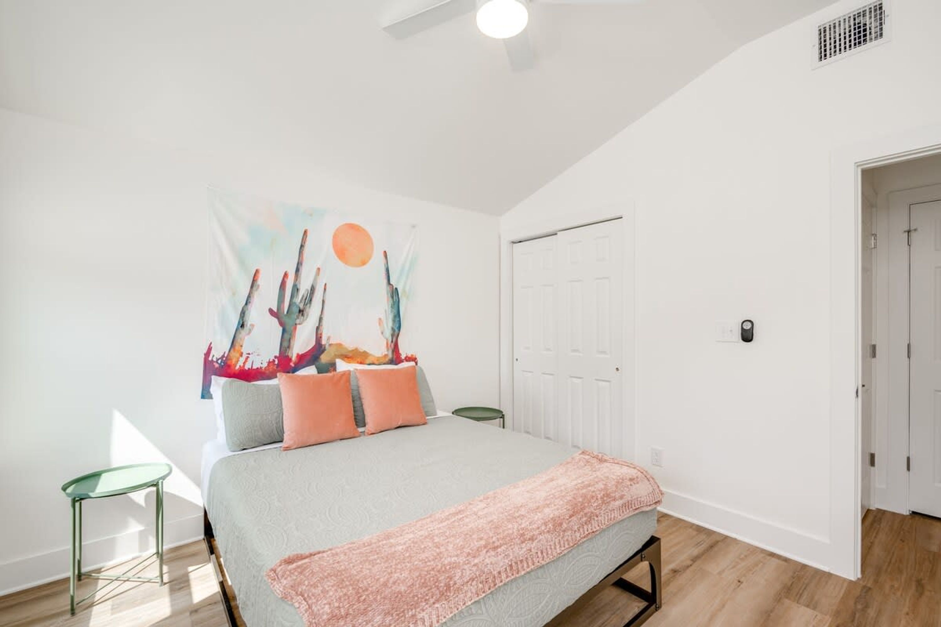 Hus | 3 soverom, skrivebord og internett