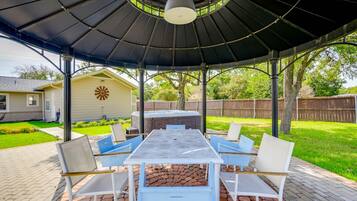 House, Smoking | 8 bedrooms