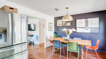 Casa, para fumadores | 8 habitaciones