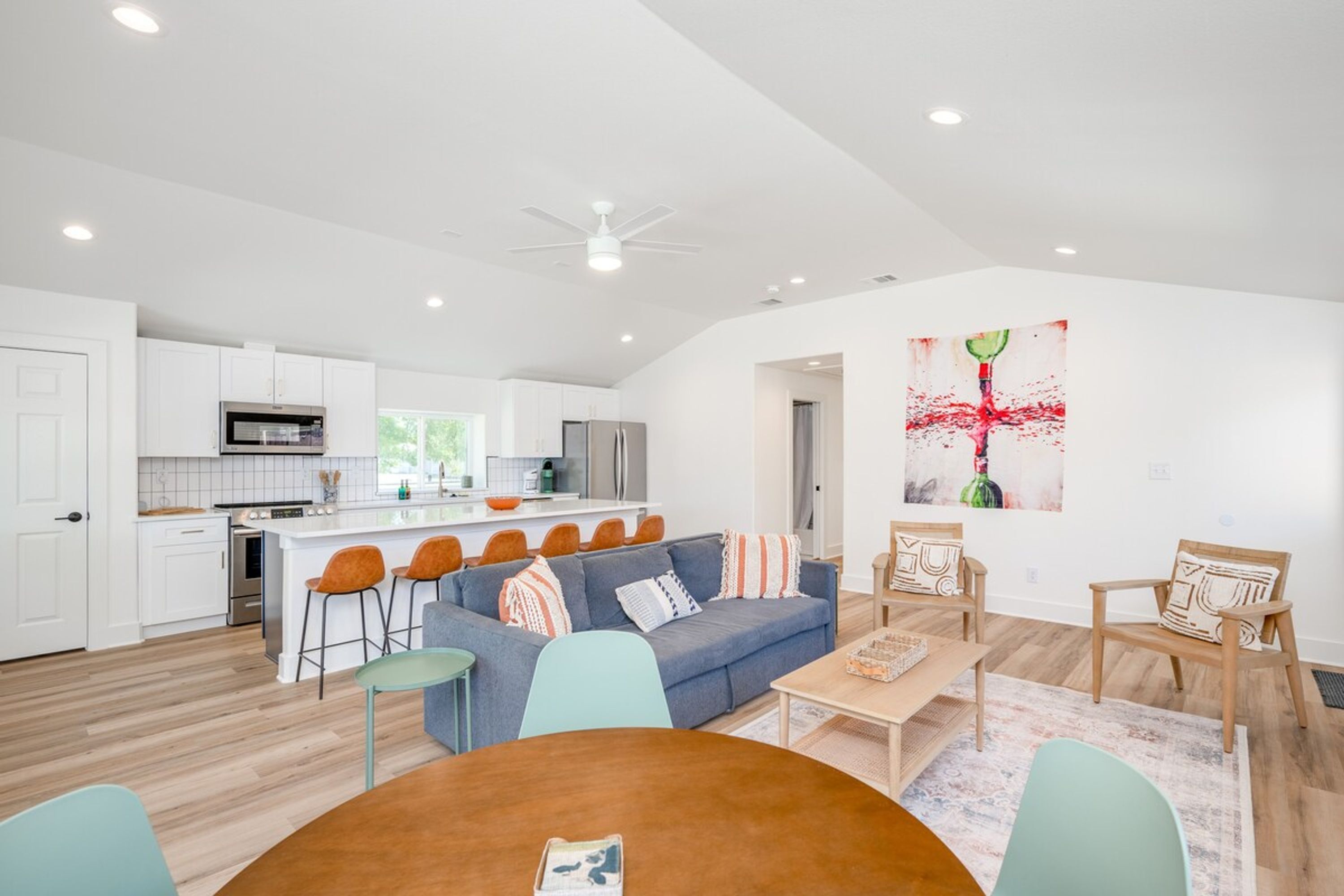 Rumah, Boleh Merokok | 8 kamar tidur