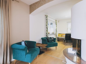 Superior Chalet, Mountain View | 3 bedrooms, blackout drapes, soundproofing, iron/ironing board