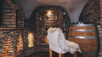 Superior Chalet, Mountain View | 3 bedrooms, blackout curtains, soundproofing, iron/ironing board