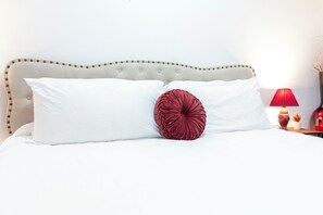 1 غرفة نوم ومكواة/لوح كي وواي فاي وملاءات أسرّة