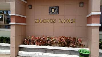 Bagian depan properti