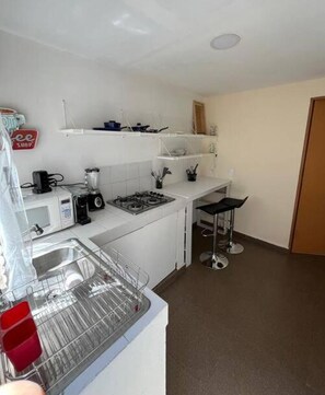 Standard Apartment | Private kitchenette | Espresso maker, electric kettle - Coyoacán SúperAnfitrión Plus  (Mexico City)