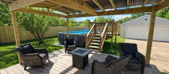Enjoy comfort, style, and convenience at Dune'R Thing, a cozy 3 bedroom retreat!