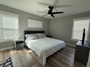 3 bedrooms, free WiFi, bed sheets