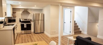 Broken Oak B · Designer Dream Suite-2 bed/1 bed in Forest Heights