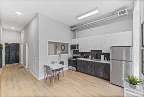 Lava-louças, cafeteira/chaleira