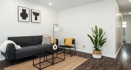 Renovated 3BR Home w/ High-Speed Internet & Parks