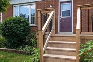 Exterior detail - Renovated 3BR Home w/ High-Speed Internet & Parks (Hamilton)