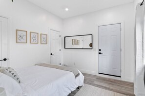 1 bedroom, WiFi, bed sheets